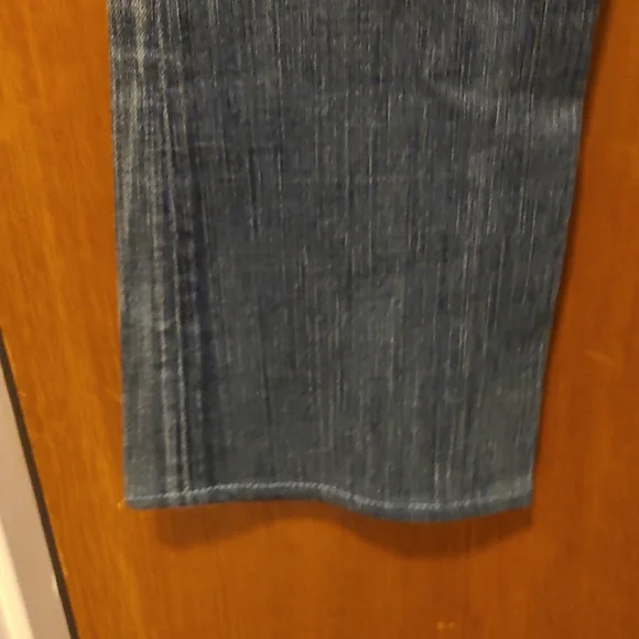 Rock And Republic Blue Boot Cut Jeans with Pink Embroidery - Picture 4 of 7